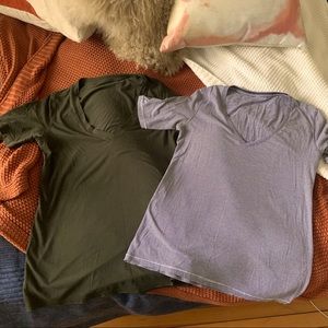 Lululemon T-Shirt Bundle - Size 6 ✨